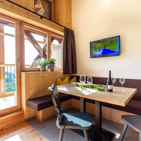 Apartment Daimlhof Laerchenzweig *